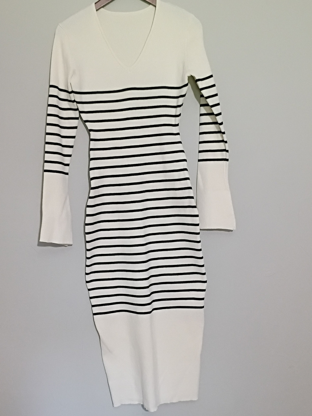 Classic Black & White Striped V-Neck Knit Dress